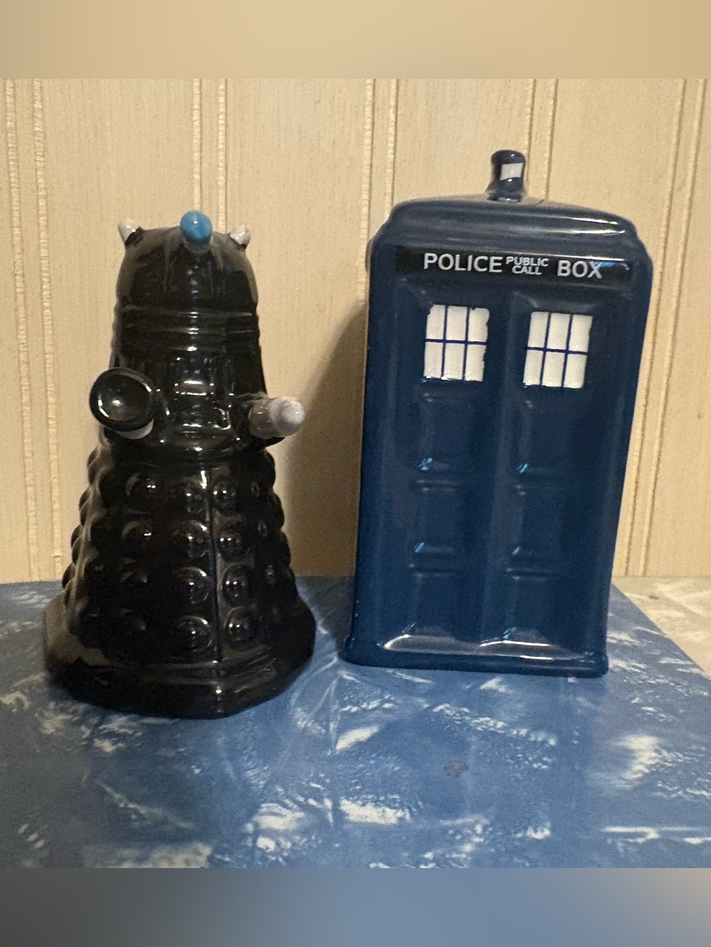 Doctor Who TARDIS & Dalek Ceramic Salt and Pepper Shakers - Blue & Black